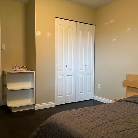 One Bedroom, One Living Room, One Kitchen And One Bathroom With Independent Access Richmond Exteriör bild